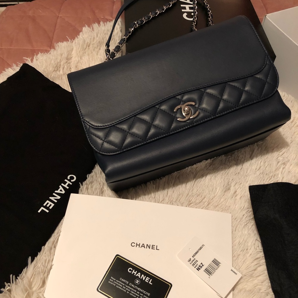 Chanel Flap Bag , comes with dust bag and box
